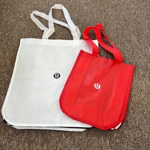 Large and small Lululemon Reusable Bags Red and white